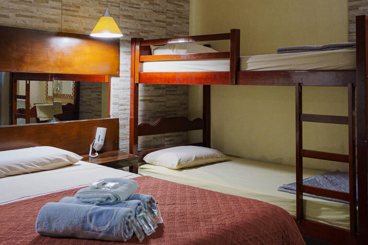 Quarto familiar do Hotel La Campaña